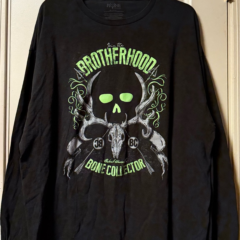Men’s ~ Shirt ~  2XL ~ The Brotherhood ~ Bone Collector ~ Size 50 - 52